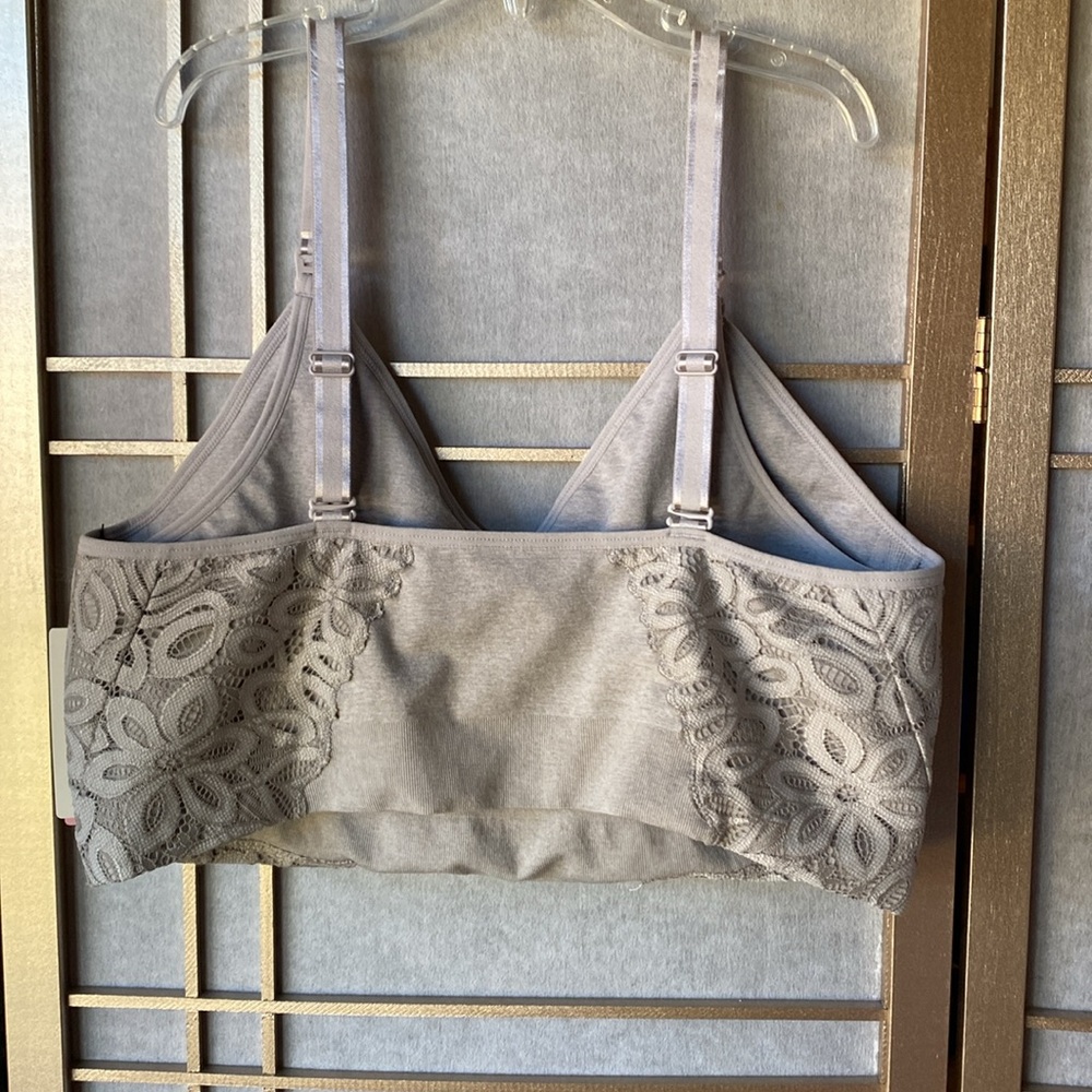Destination Maternity seamless Bralette, size XXL - Picture 4 of 10